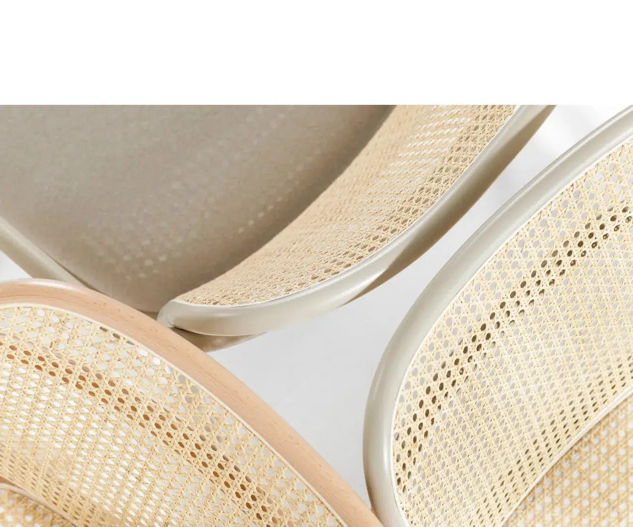 811 Lounge Armchair