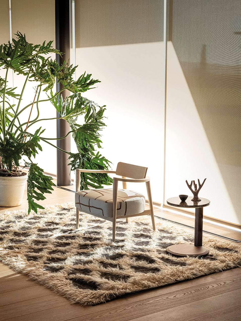 Arlo 107 PL Lounge Chair
