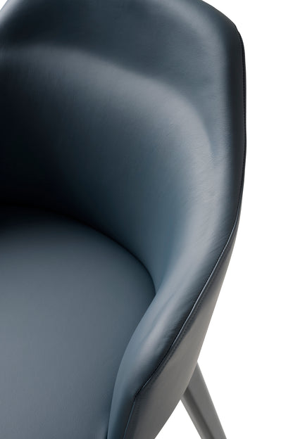 Dune 932 Armchair