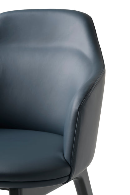 Dune 932 Armchair
