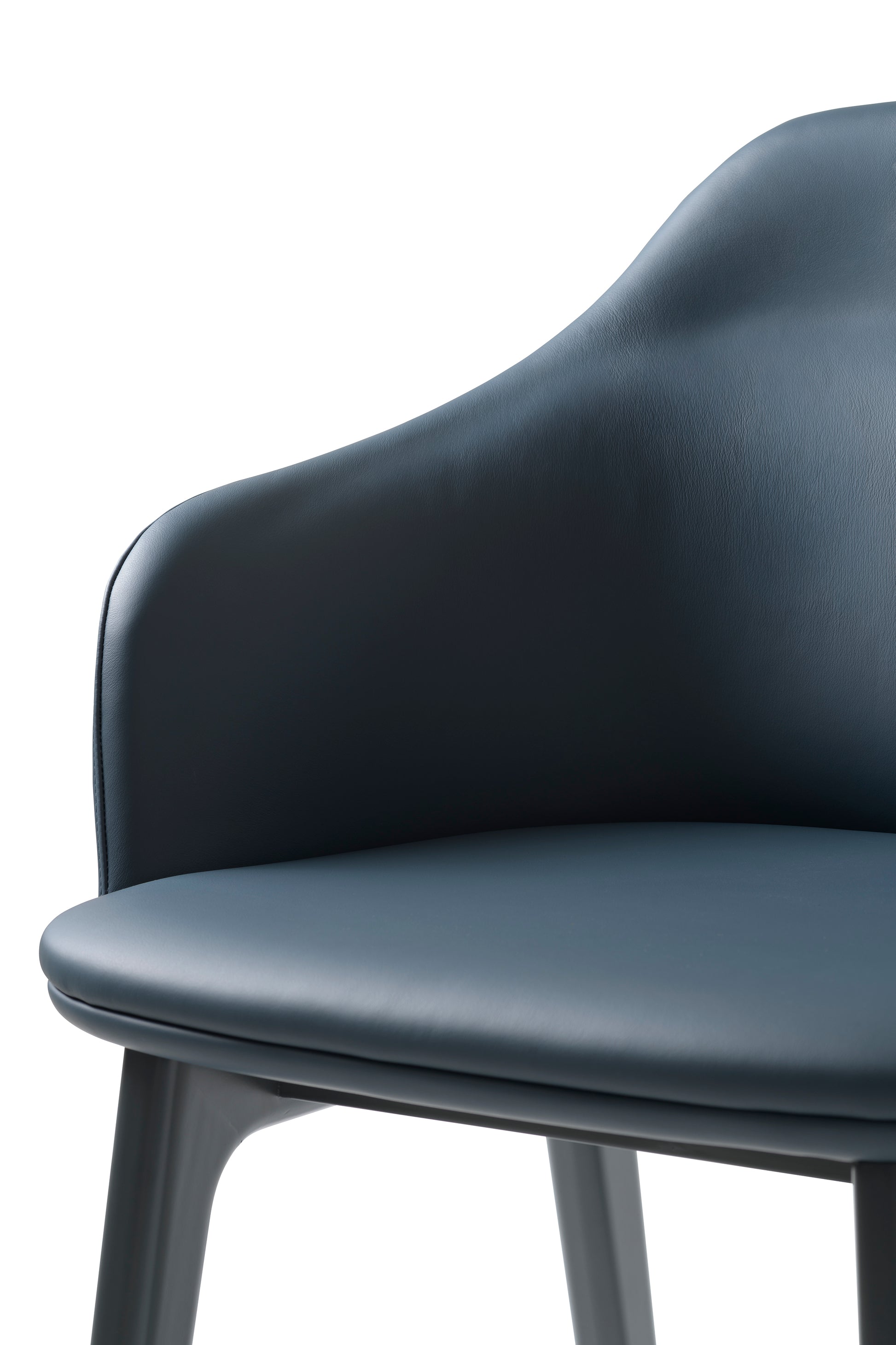 Dune 932 Armchair