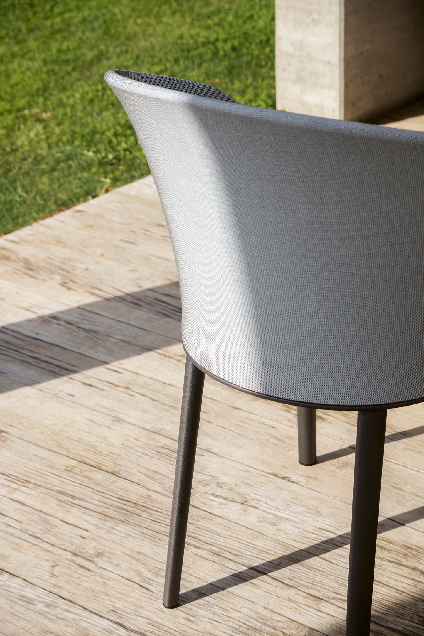 Blum C166 Dining Armchair-Contract Furniture Store for hospitality, leisure & commercial projects