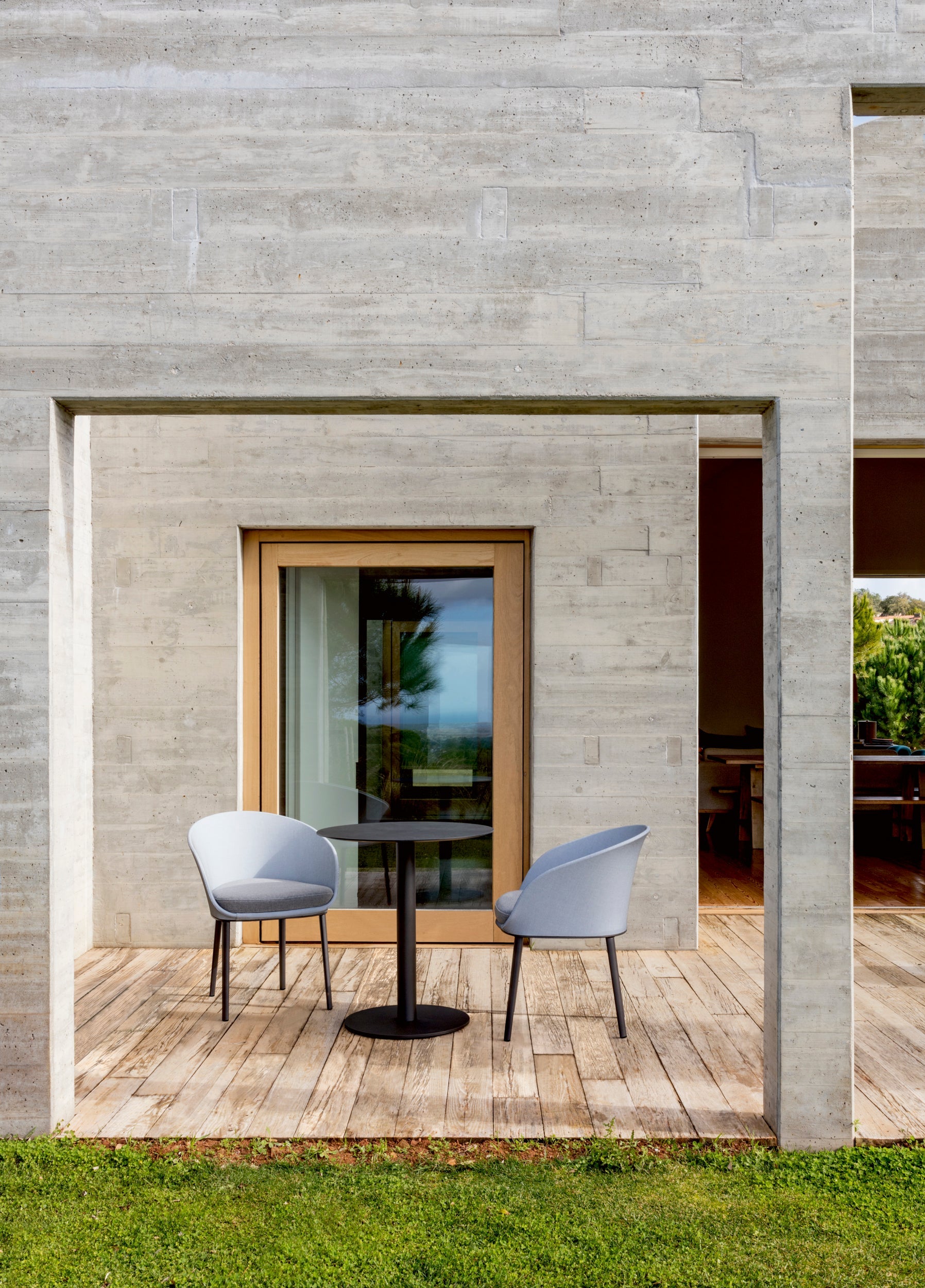 Blum C166 Dining Armchair-Contract Furniture Store for hospitality, leisure & commercial projects