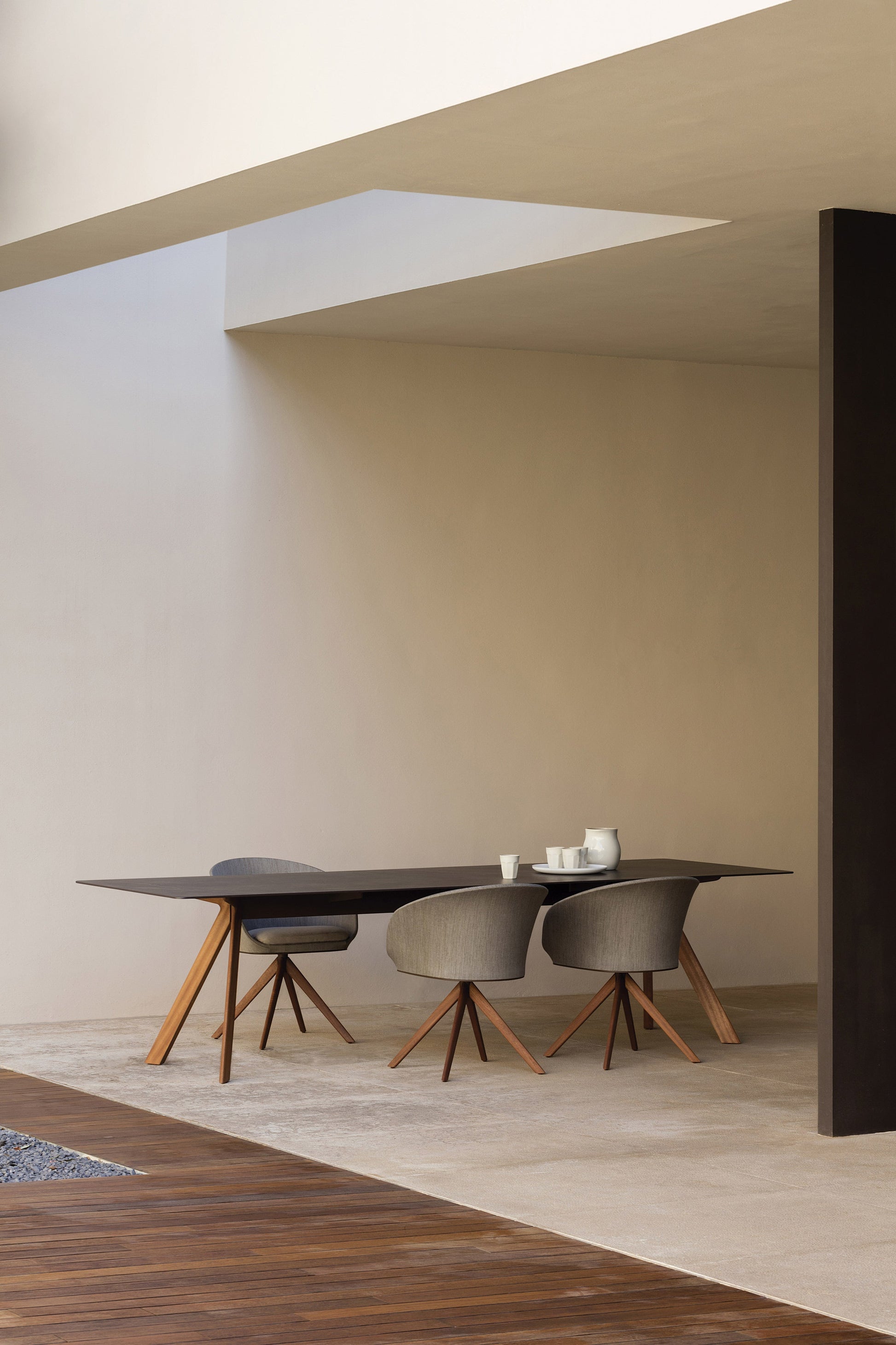 Blum C166P Dining Armchair-Contract Furniture Store for hospitality, leisure & commercial projects