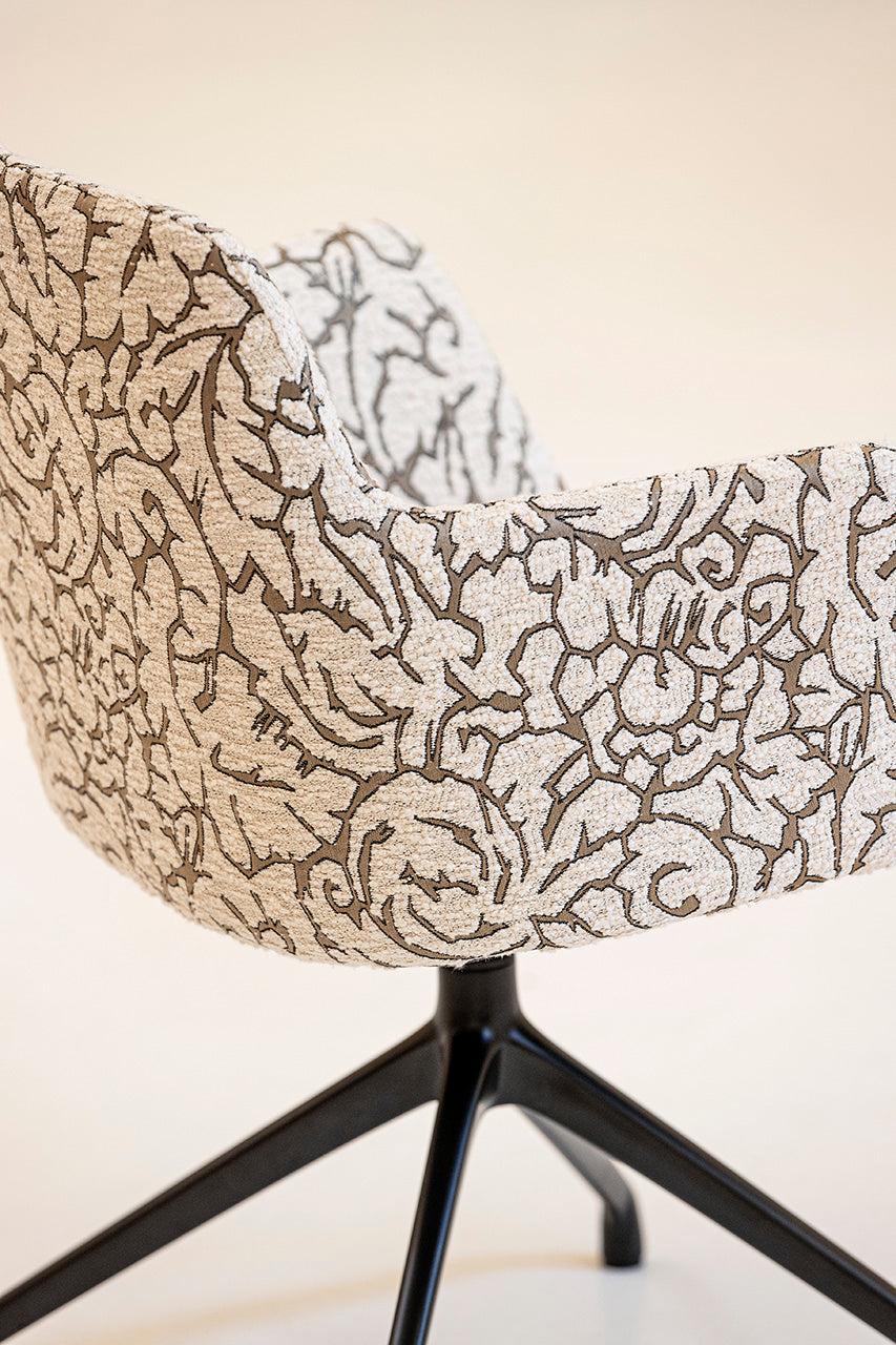 Cloè 125 PZ Armchair