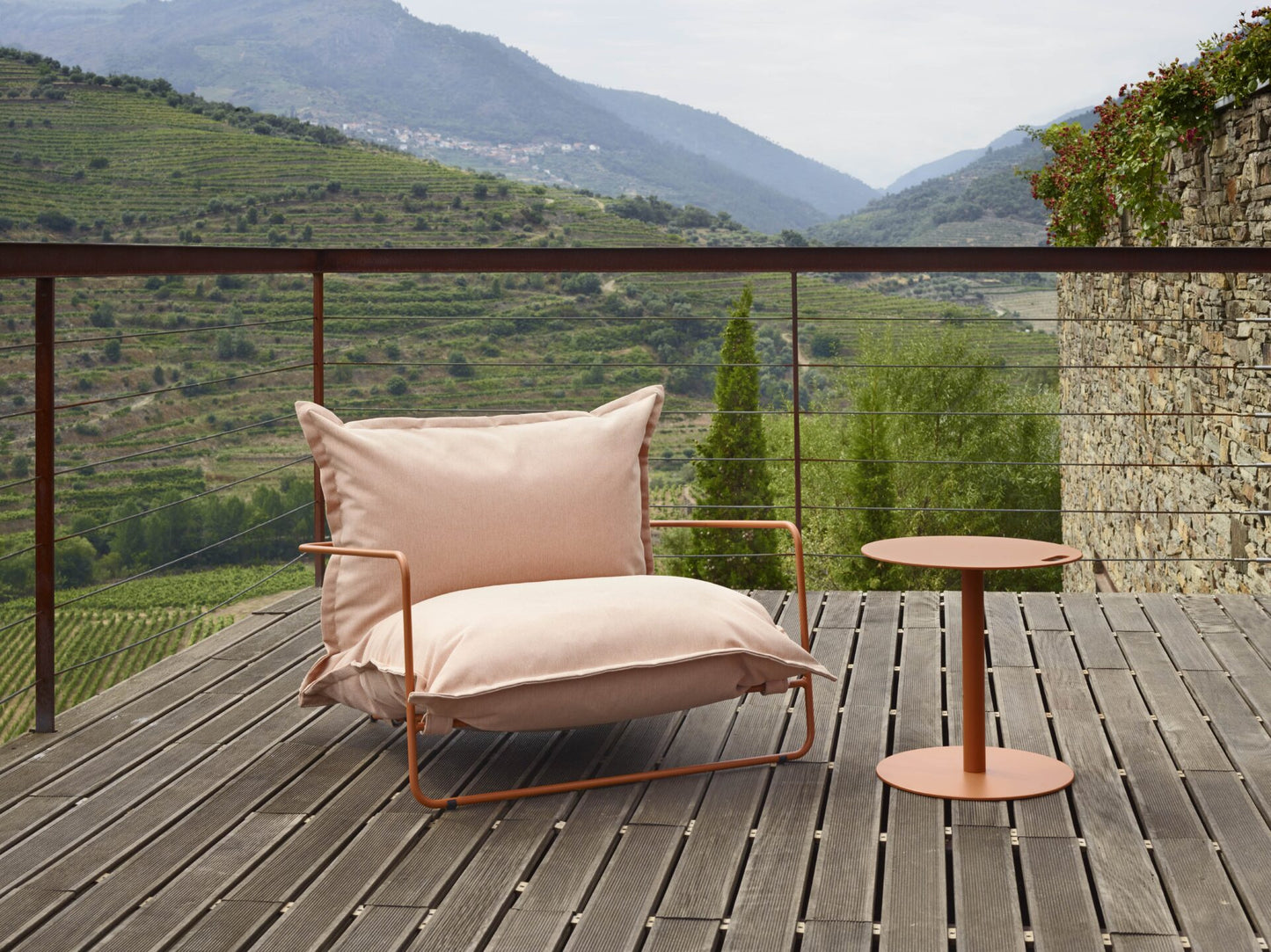 Fika-L Lounge Chair