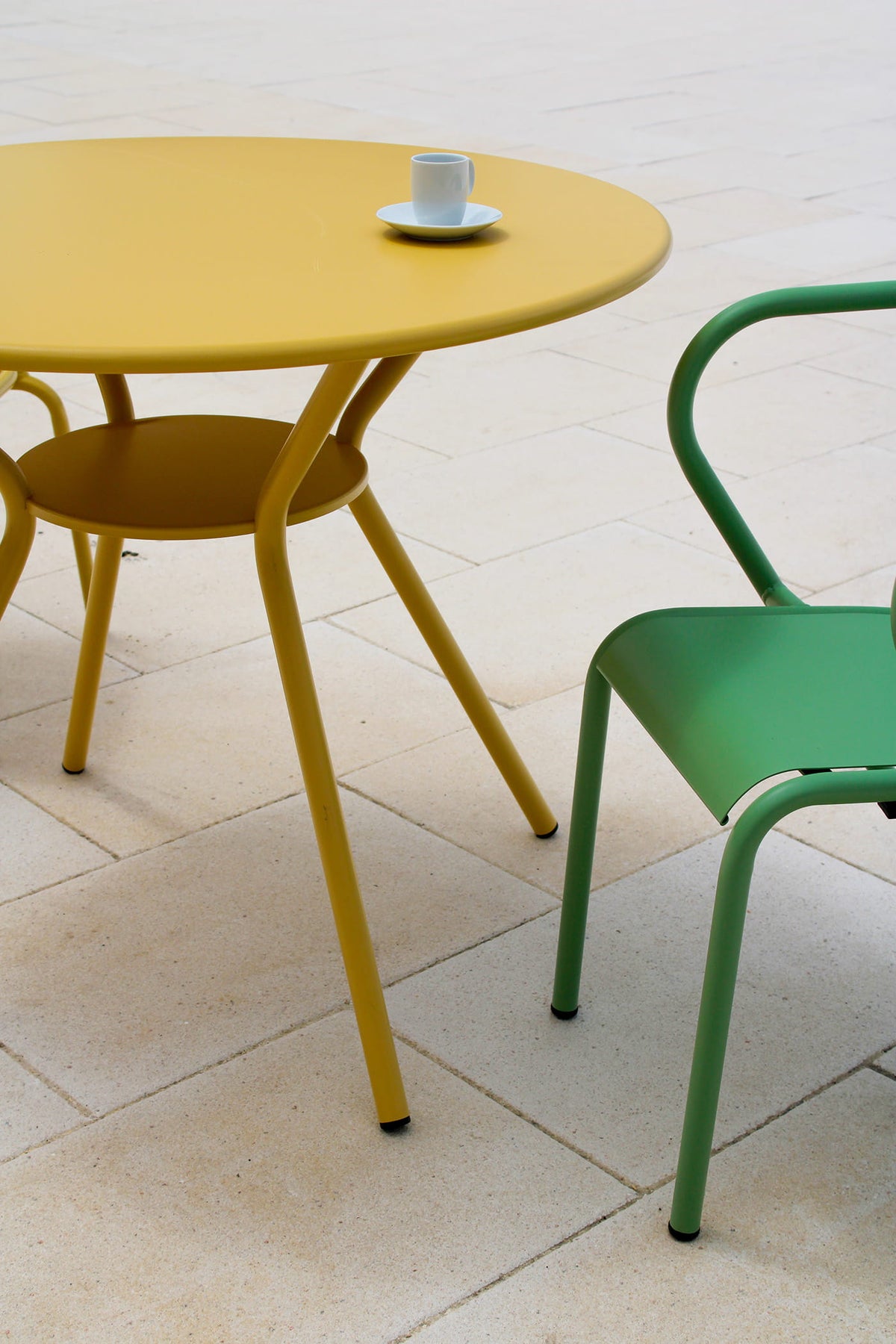 Alva Dining Table