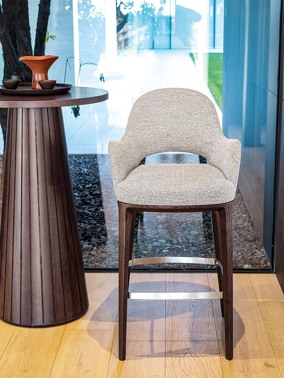 Lea 111 SG High Stool