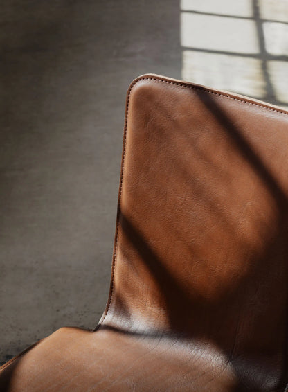 Pelleossa Side Chair