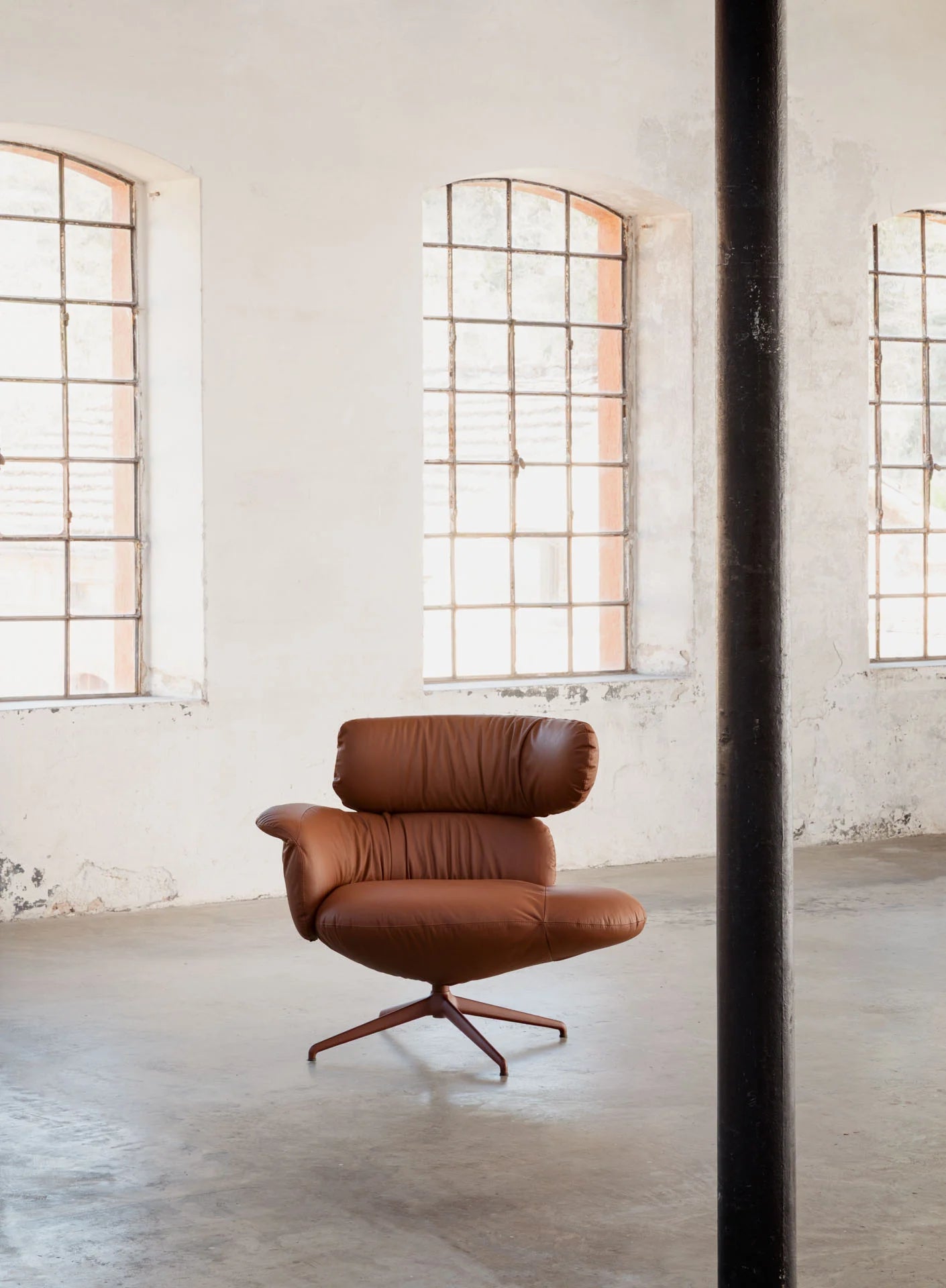 Tulla Lounge Chair