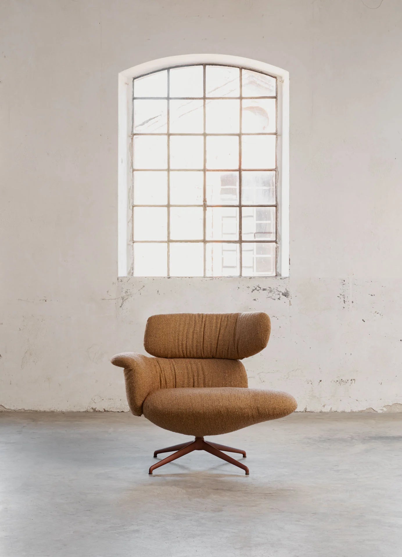 Tulla Lounge Chair