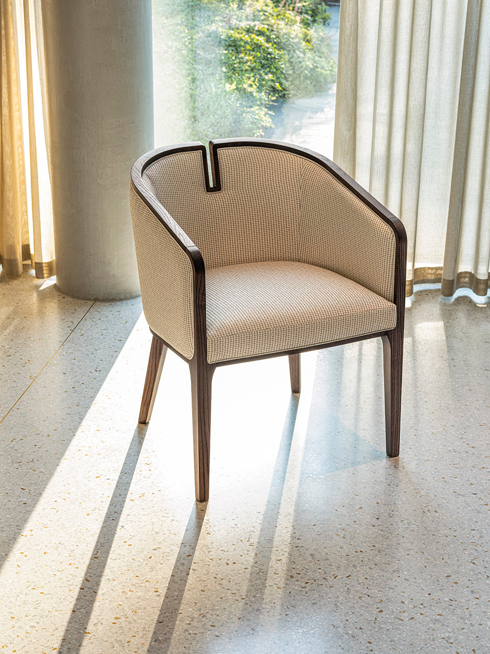 Vida 106 PO Armchair
