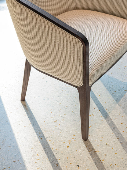 Vida 106 PO Armchair