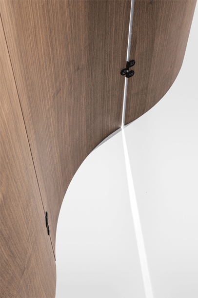 Ad Just Folding Screen-Contract Furniture Store for hospitality, leisure & commercial projects