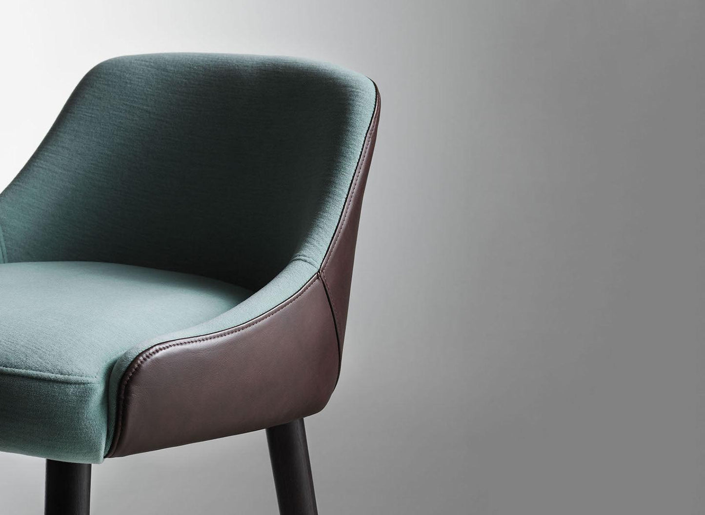 Adima 07 Base 101 High Stool