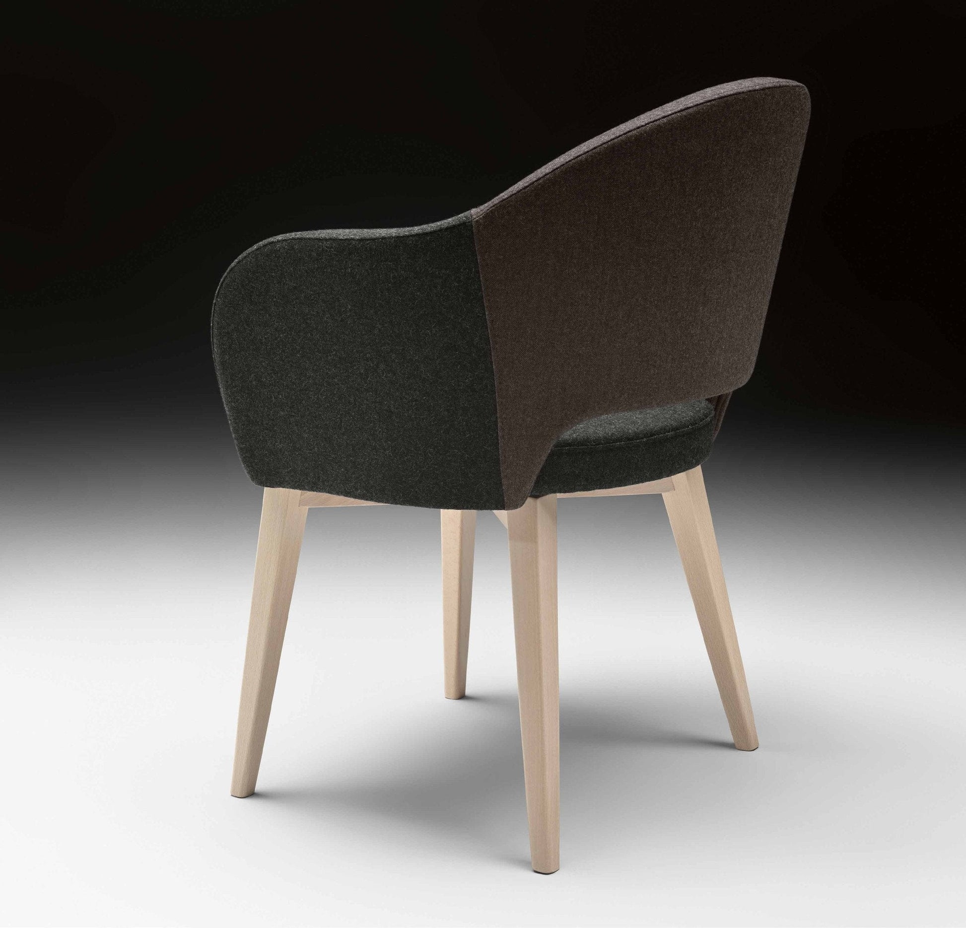 Agatha 572 Armchair