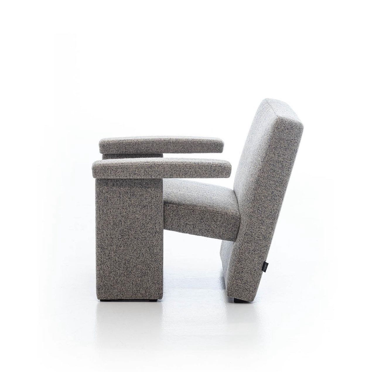 Agetti Lounge Chair