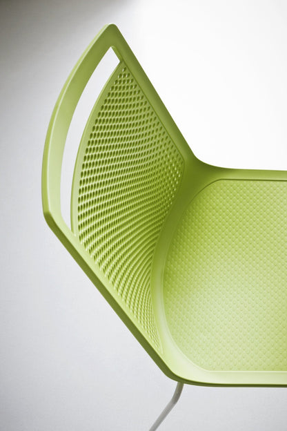 Akami NA Side Chair
