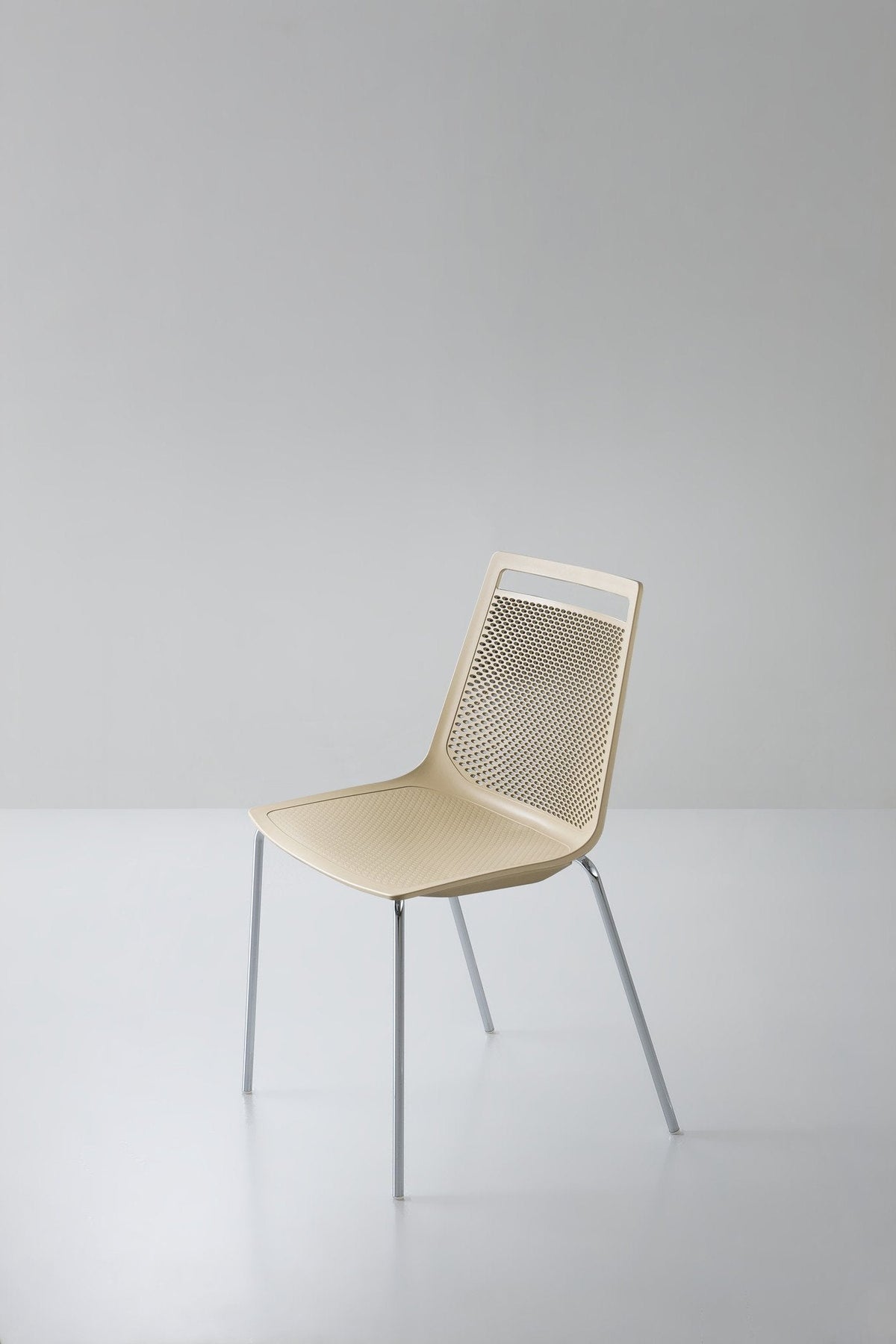 Akami Side Chair c/w Metal Legs-Gaber-Contract Furniture Store
