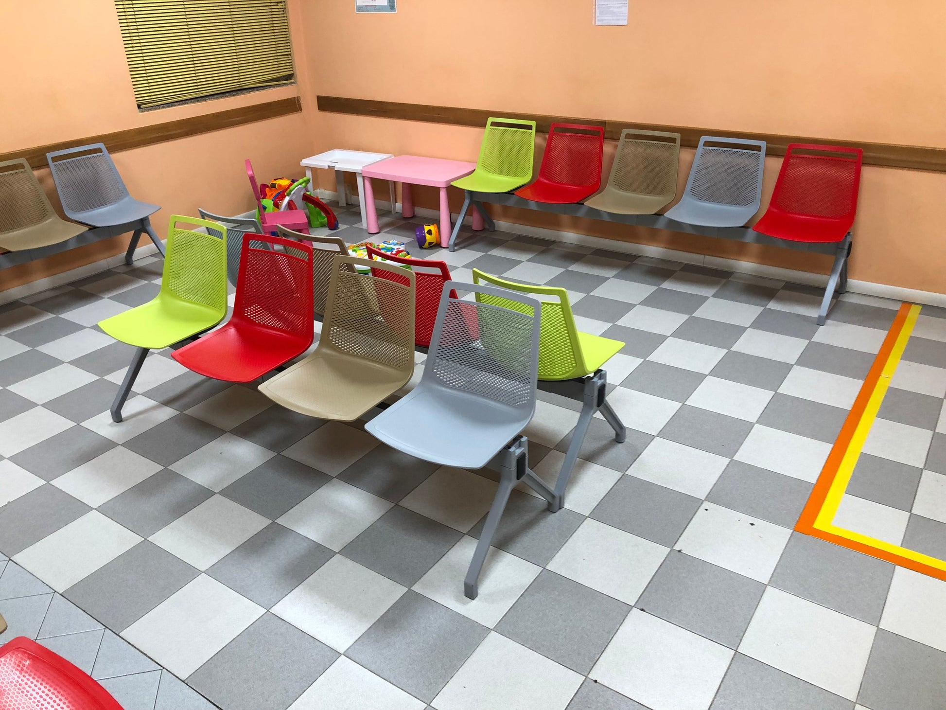 Akami PG Beam Seating-Contract Furniture Store for hospitality, leisure & commercial projects