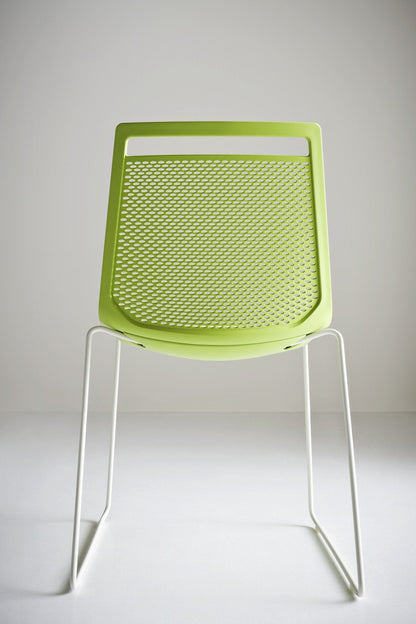Akami S Side Chair