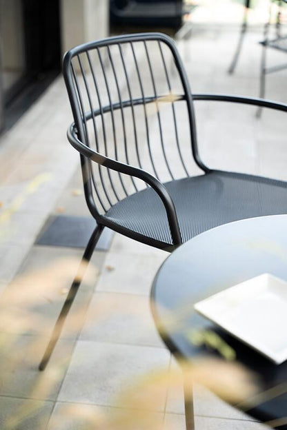 Alisea 1407 Armchair-Contract Furniture Store for hospitality, leisure & commercial projects