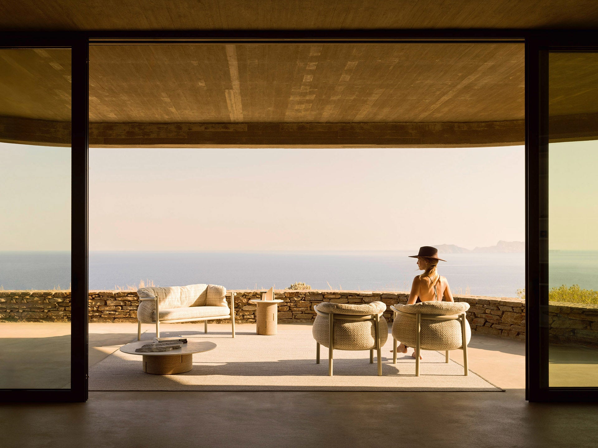 Allegra 2582 Armchair-Contract Furniture Store for hospitality, leisure & commercial projects