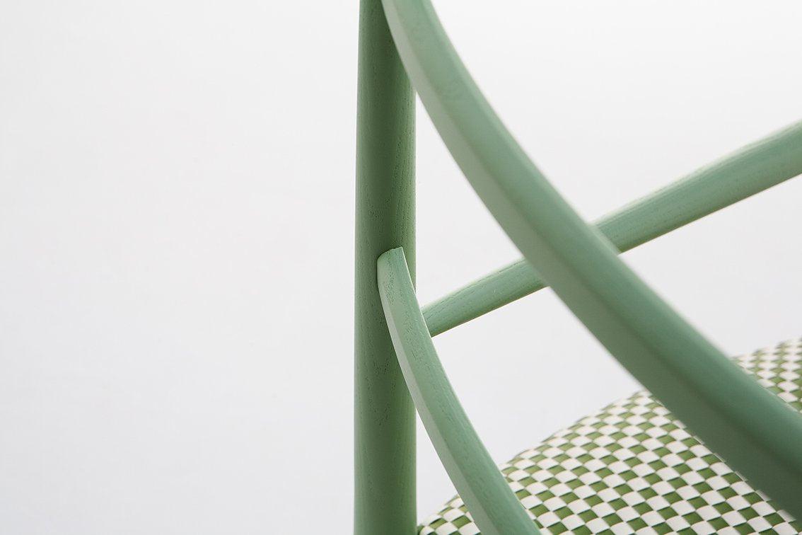 Alpha 2526 PO Armchair