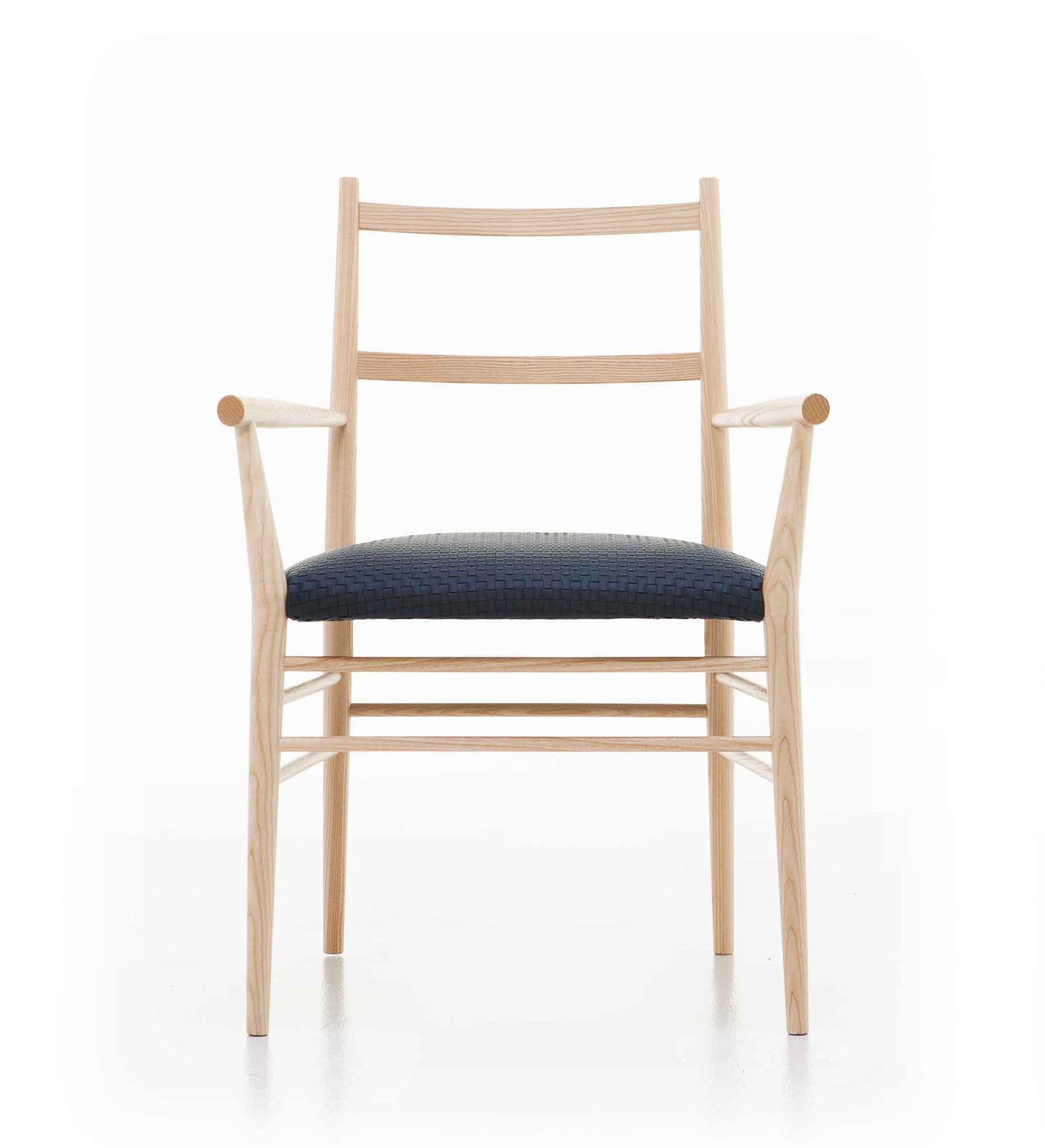 Alpha 2526 PO Armchair