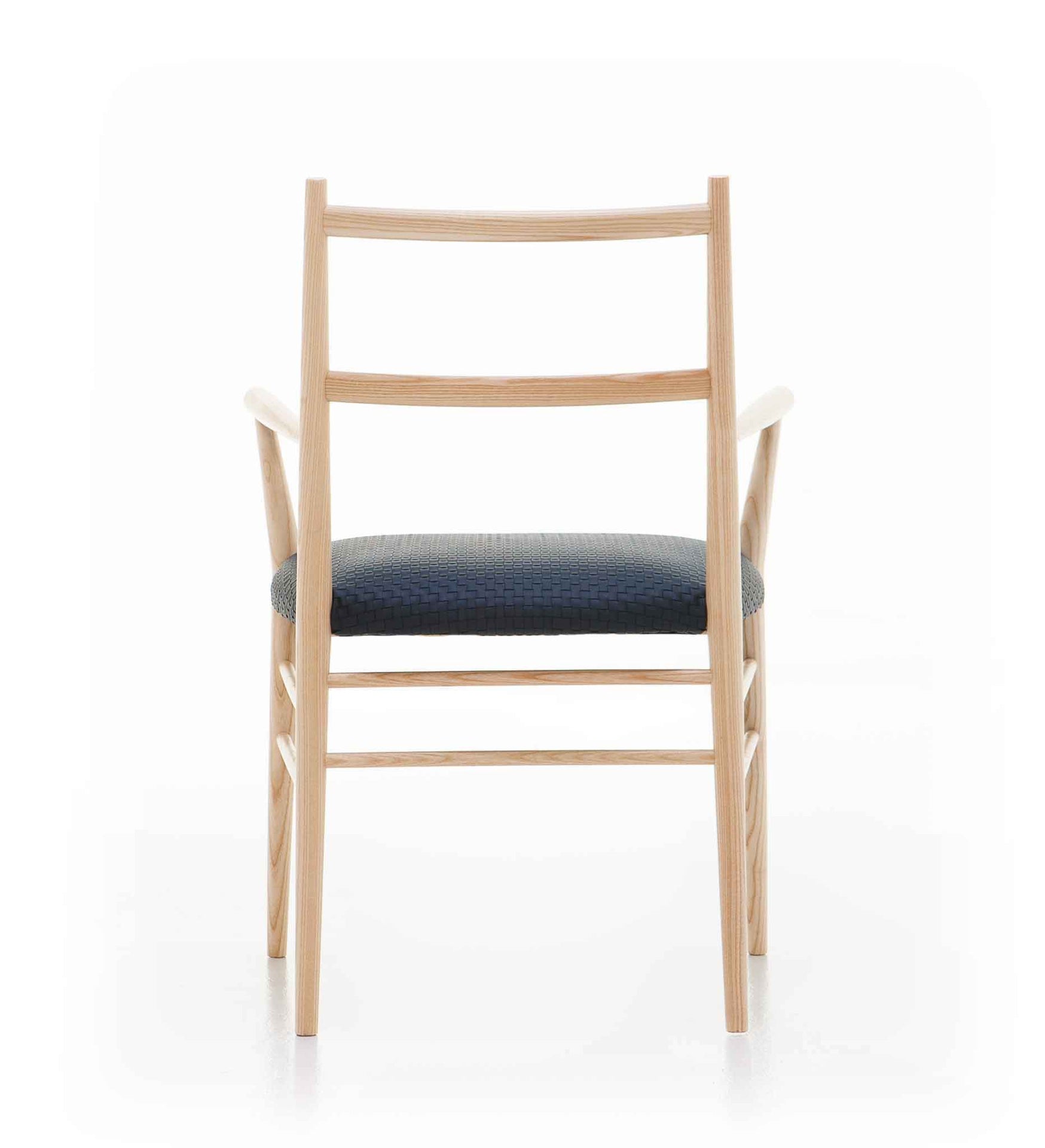 Alpha 2526 PO Armchair