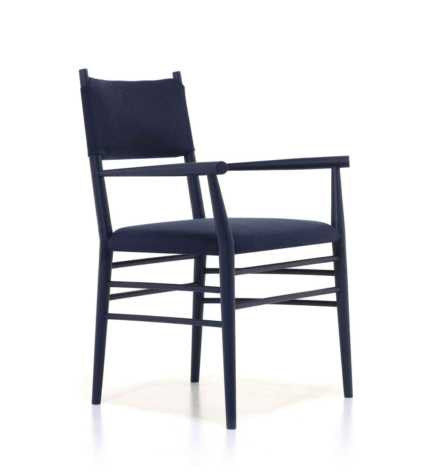 Alpha 2527 PO Armchair-Contract Furniture Store for hospitality, leisure & commercial projects