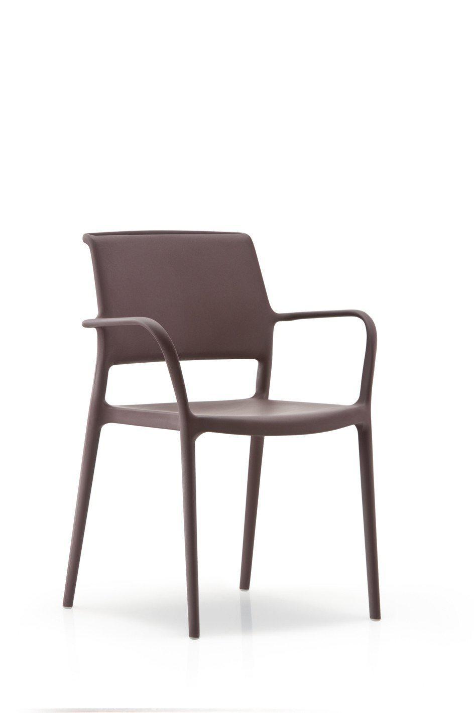 Ara 315 Armchair