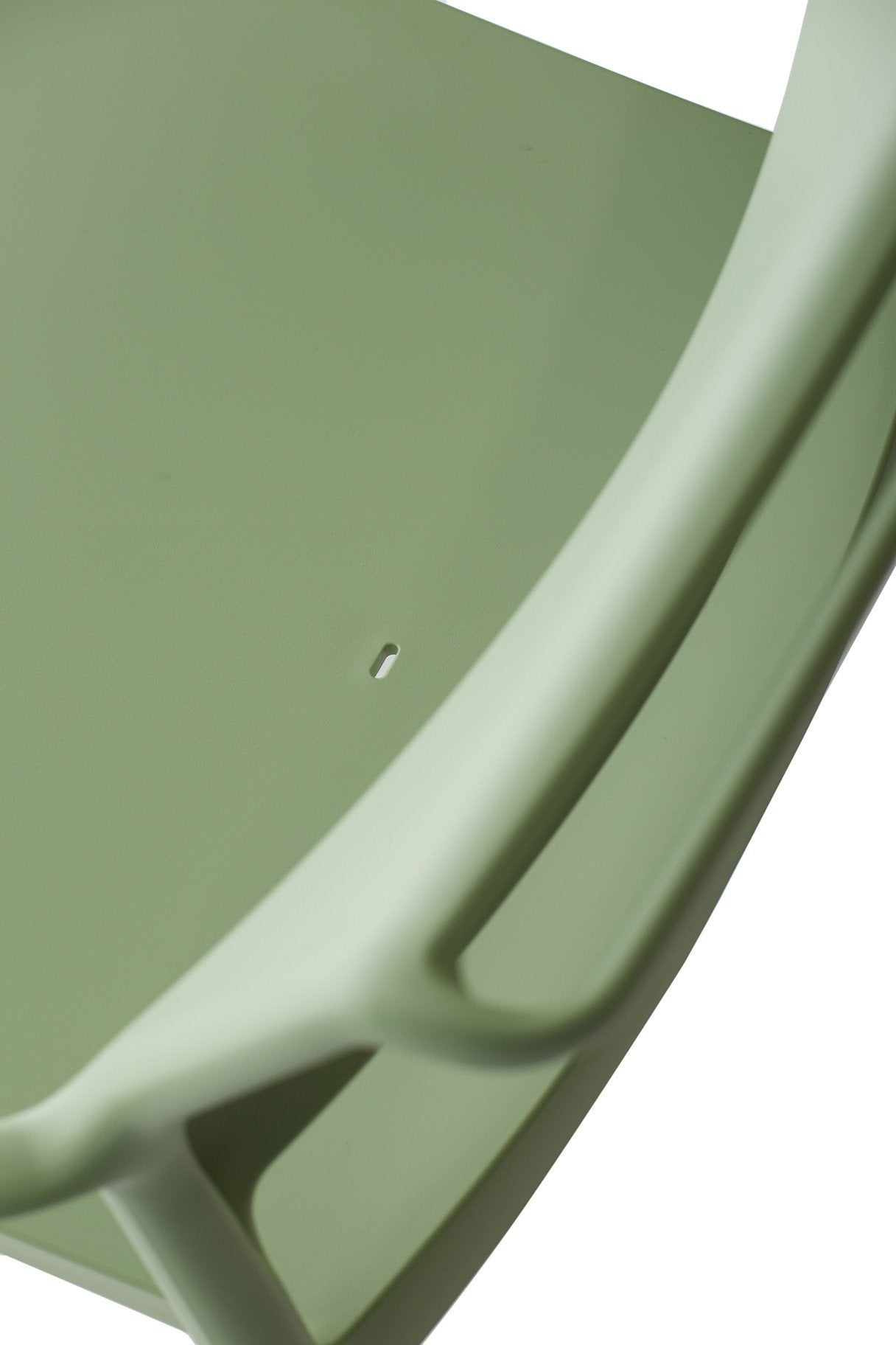 Ara 316 Lounge Chair