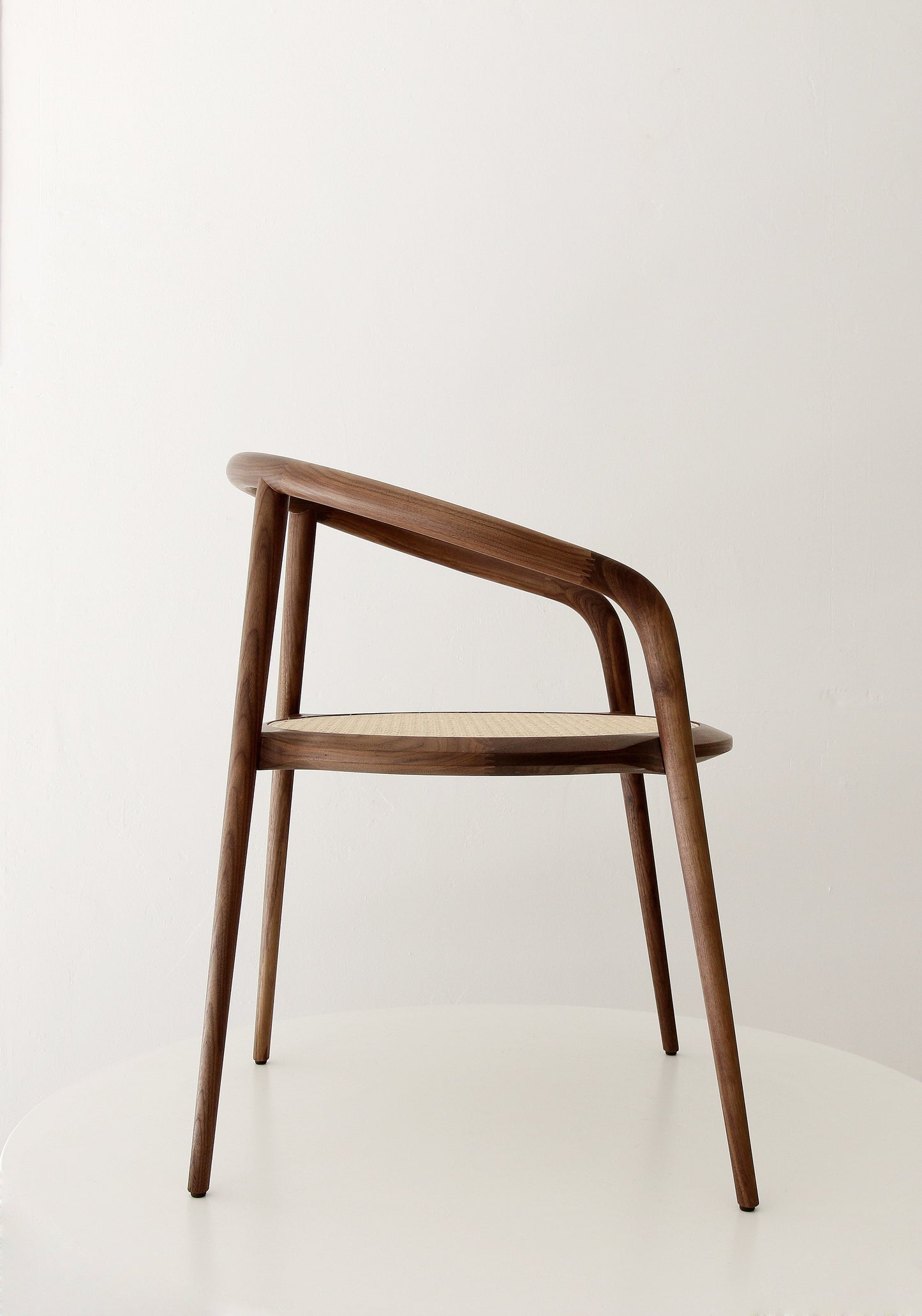 Aranha Armchair-Contract Furniture Store for hospitality, leisure & commercial projects