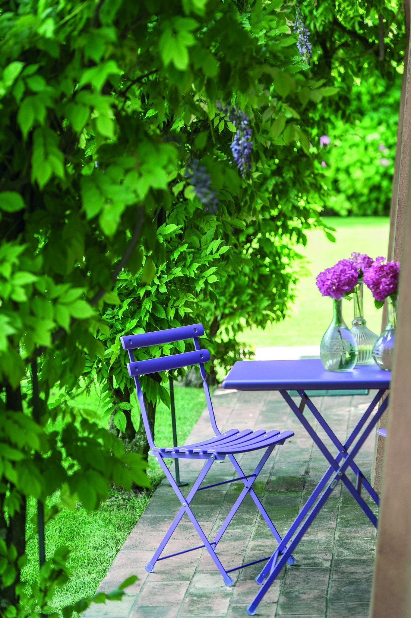 Arc en Ciel Folding Side Chair