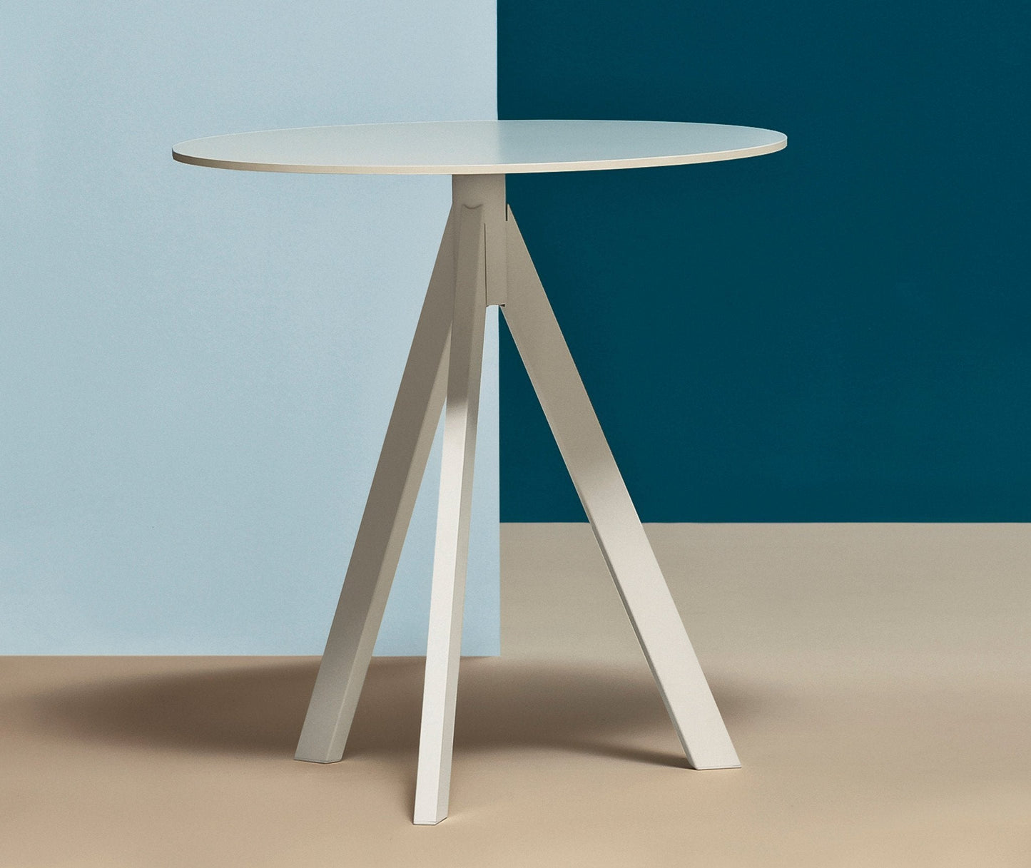 Arki Ark3 Dining Table