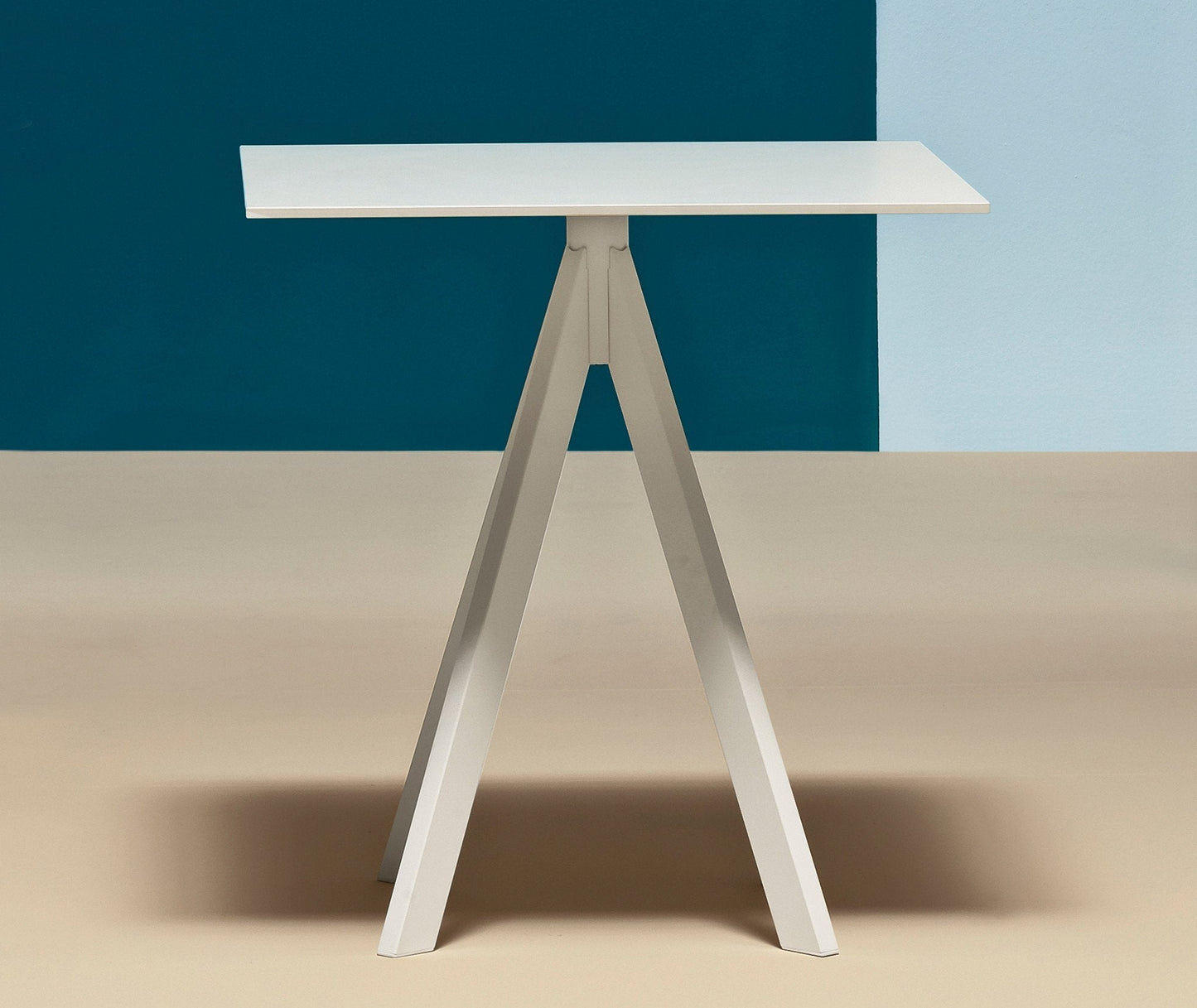 Arki Ark4 Dining Table