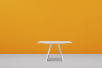 Arki Dining Table
