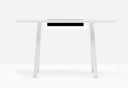 Arki Poseur Table