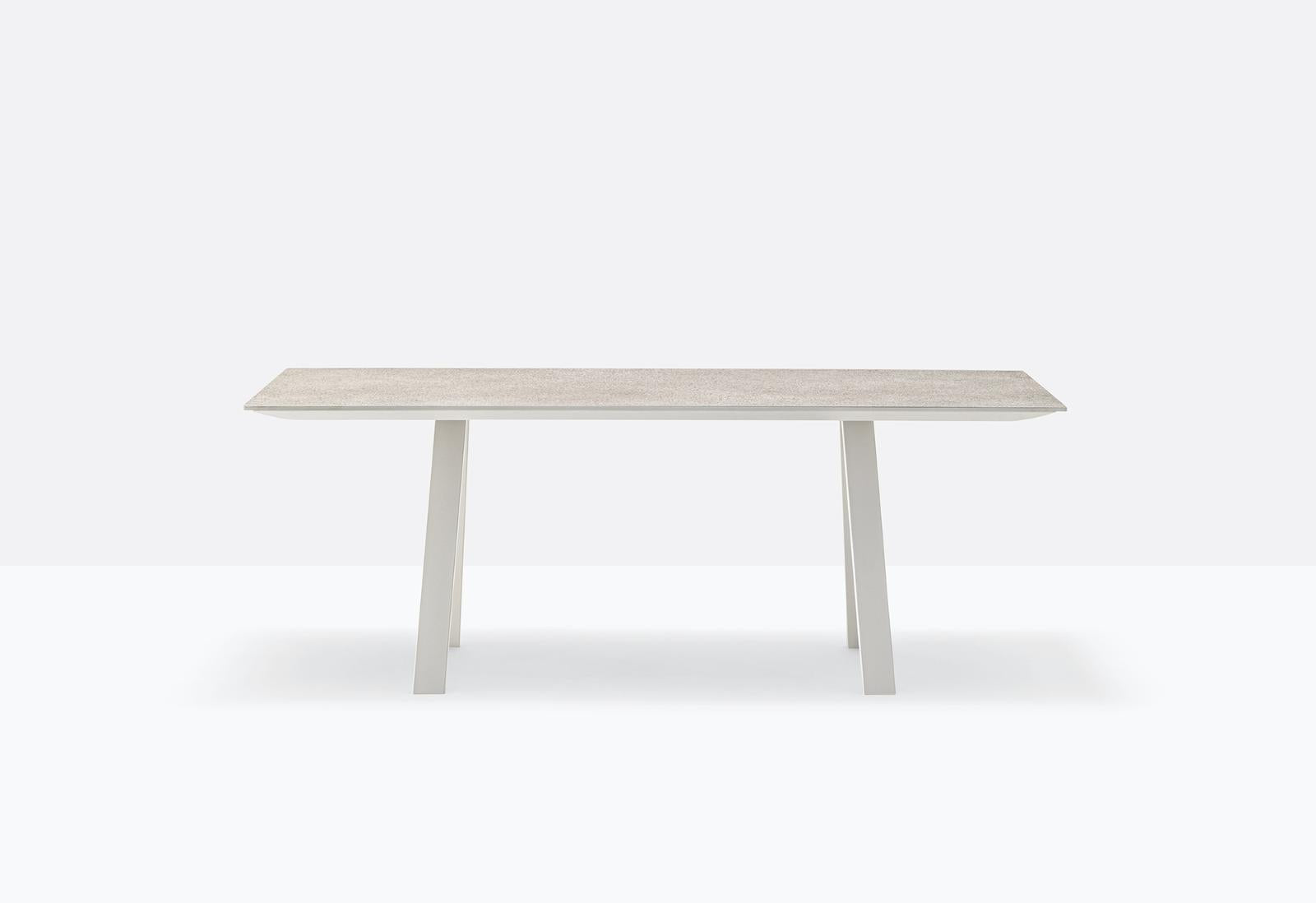 Arki Rectangular Dining Table