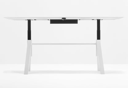 Arki Table Adjustable-Contract Furniture Store for hospitality, leisure & commercial projects