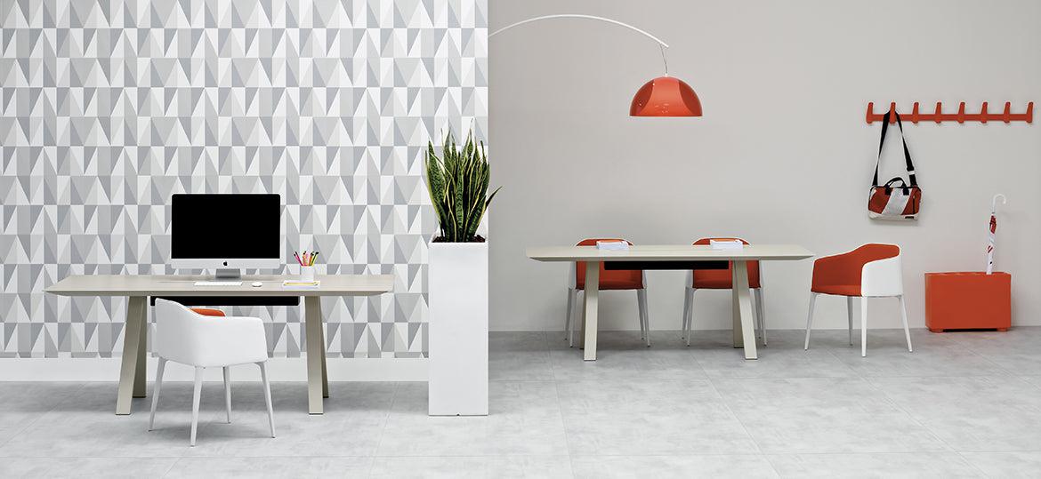 Arki Table Adjustable-Contract Furniture Store for hospitality, leisure & commercial projects