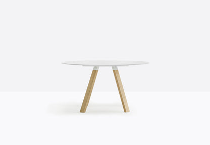 Arki Wood Dining Table