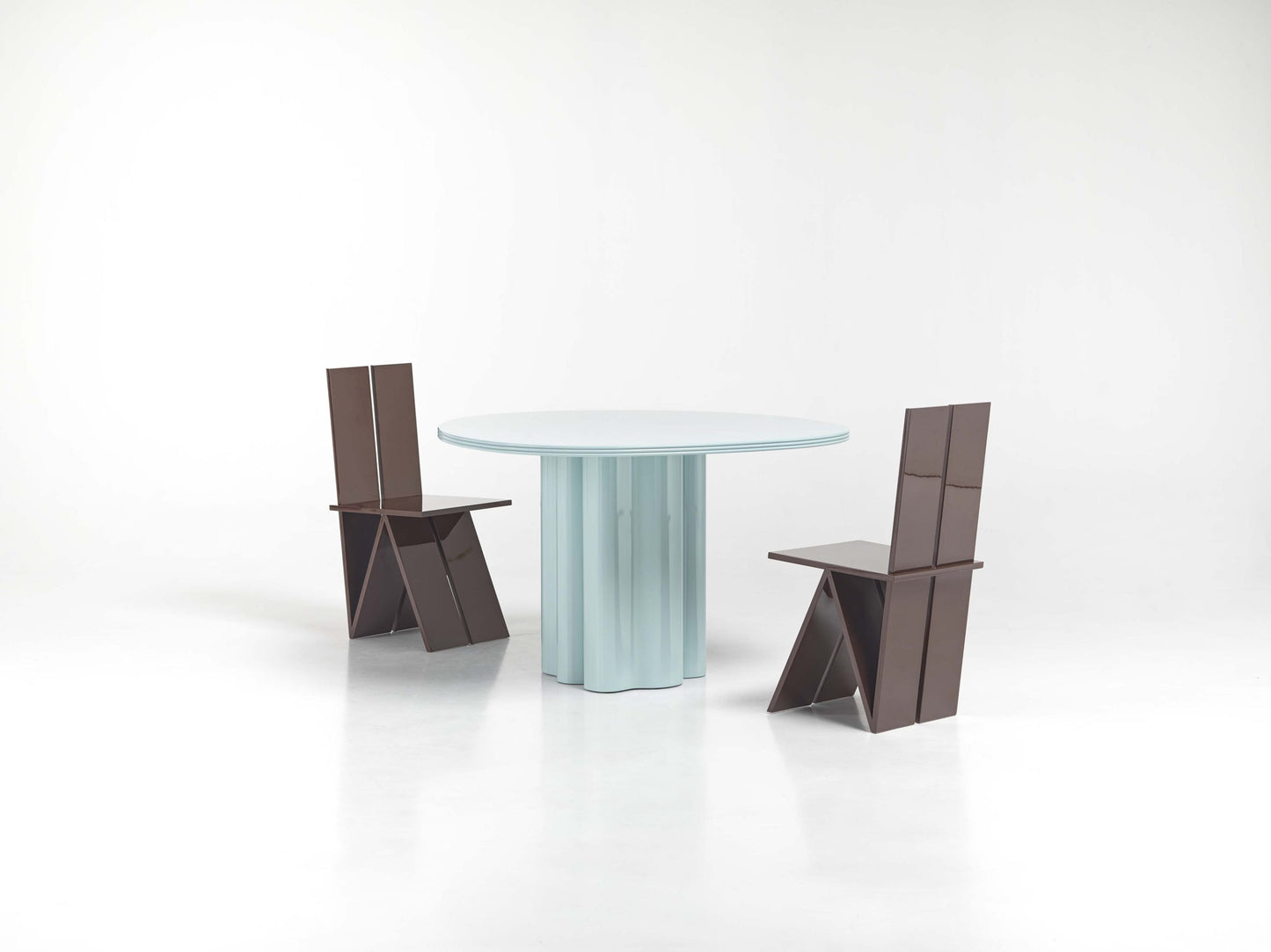 Armut Dining Table-Contract Furniture Store for hospitality, leisure & commercial projects