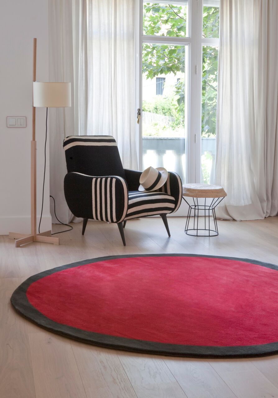 Aros Round 1 Rug
