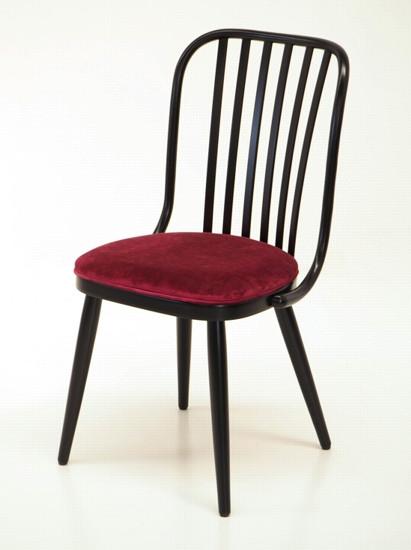 Art 140 Side Chair