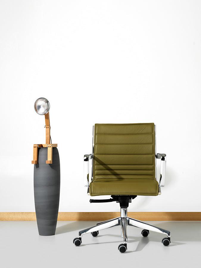 Auckland Executive Chair-Contract Furniture Store for hospitality, leisure & commercial projects