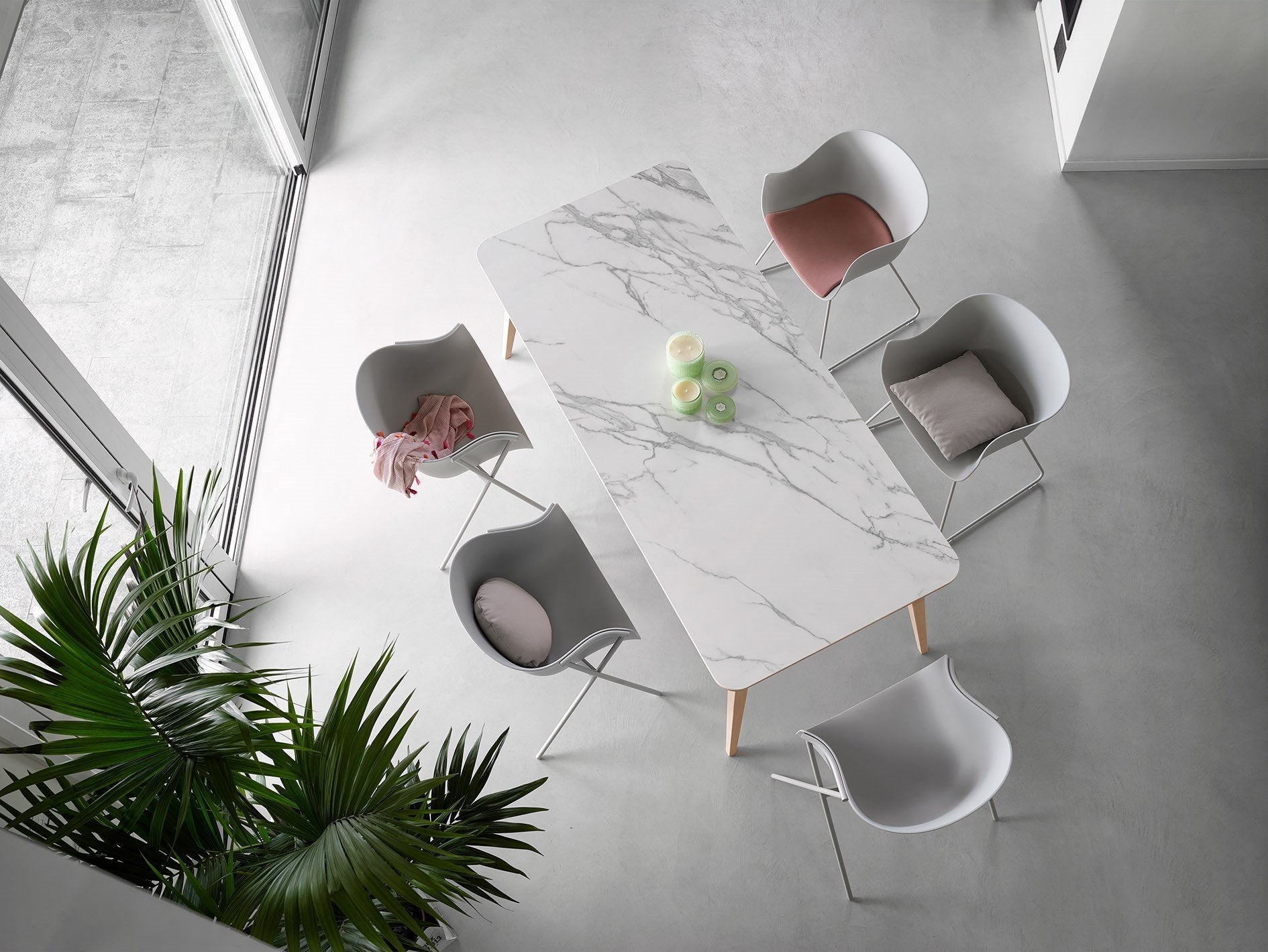 Bai Sled Uph Armchair-Contract Furniture Store for hospitality, leisure & commercial projects