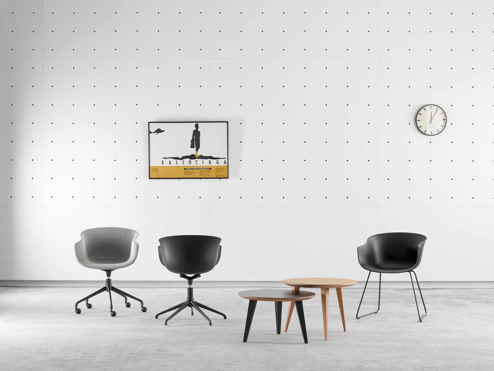 Bai Sled Uph Armchair-Contract Furniture Store for hospitality, leisure & commercial projects