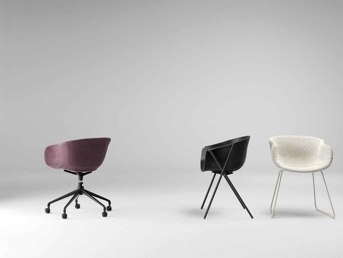 Bai Sled Uph Armchair-Contract Furniture Store for hospitality, leisure & commercial projects